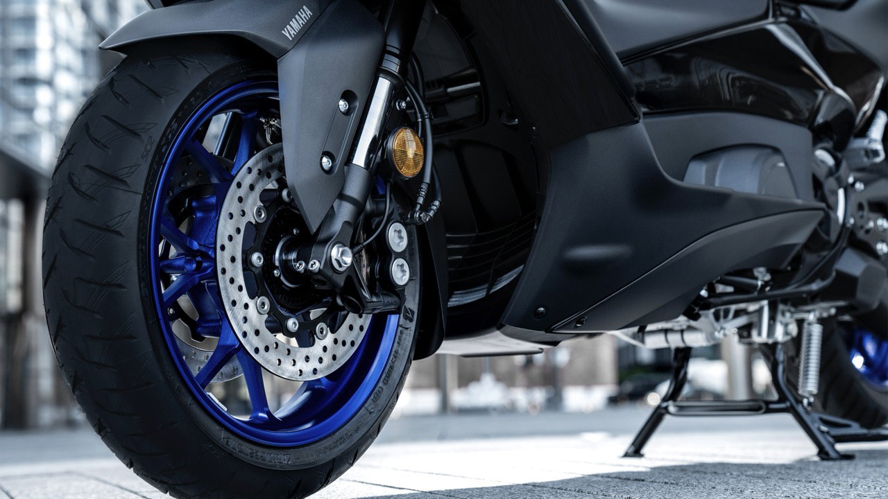 Yamaha TMAX Tech Max - static